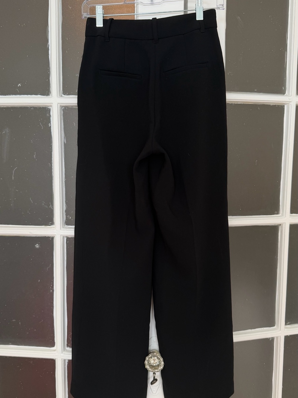 Aritzia Effortless Pant 0 short - Picture 2 of 3